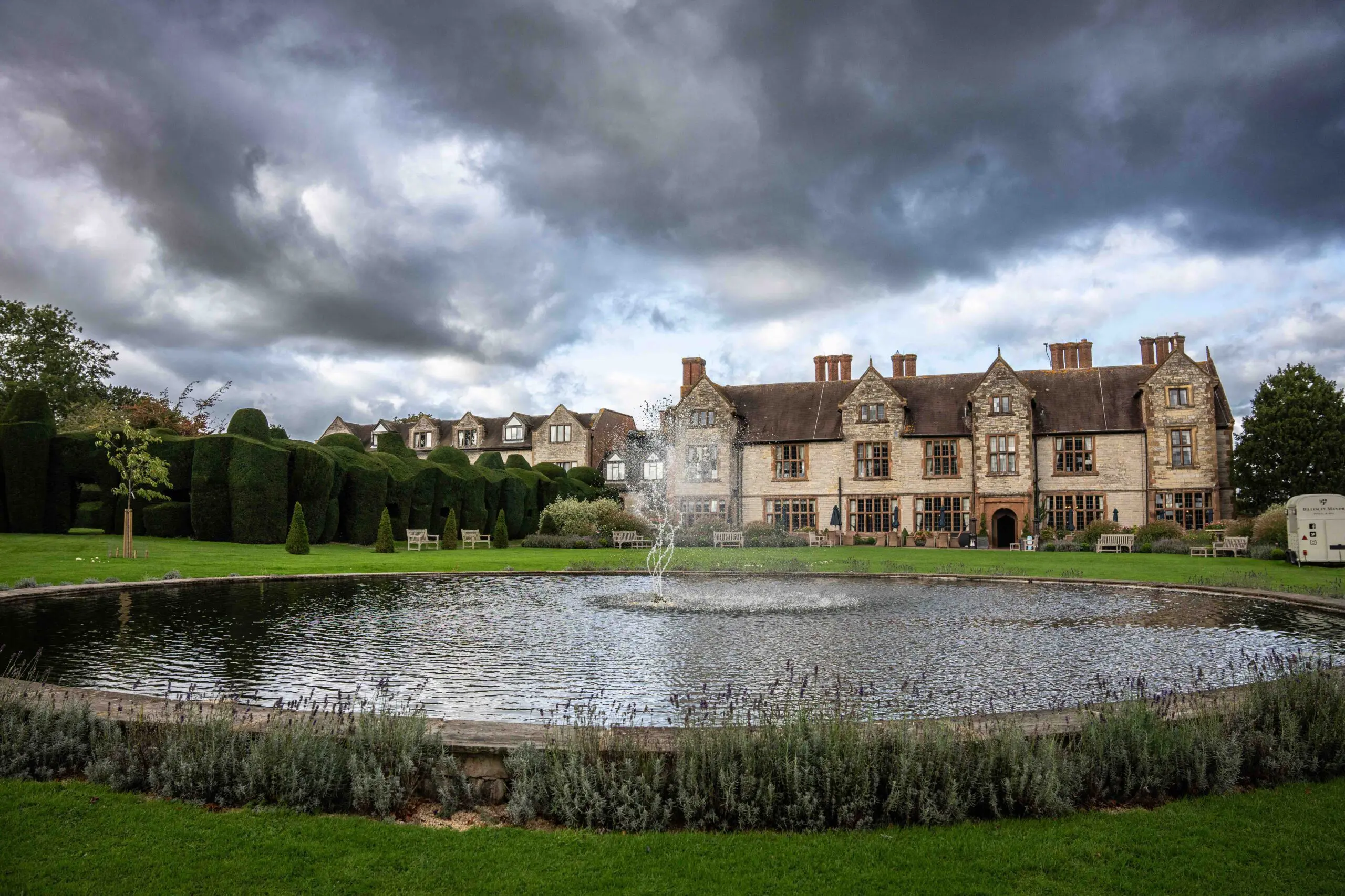 Billesley Manor Hotel launches braille wedding guide
