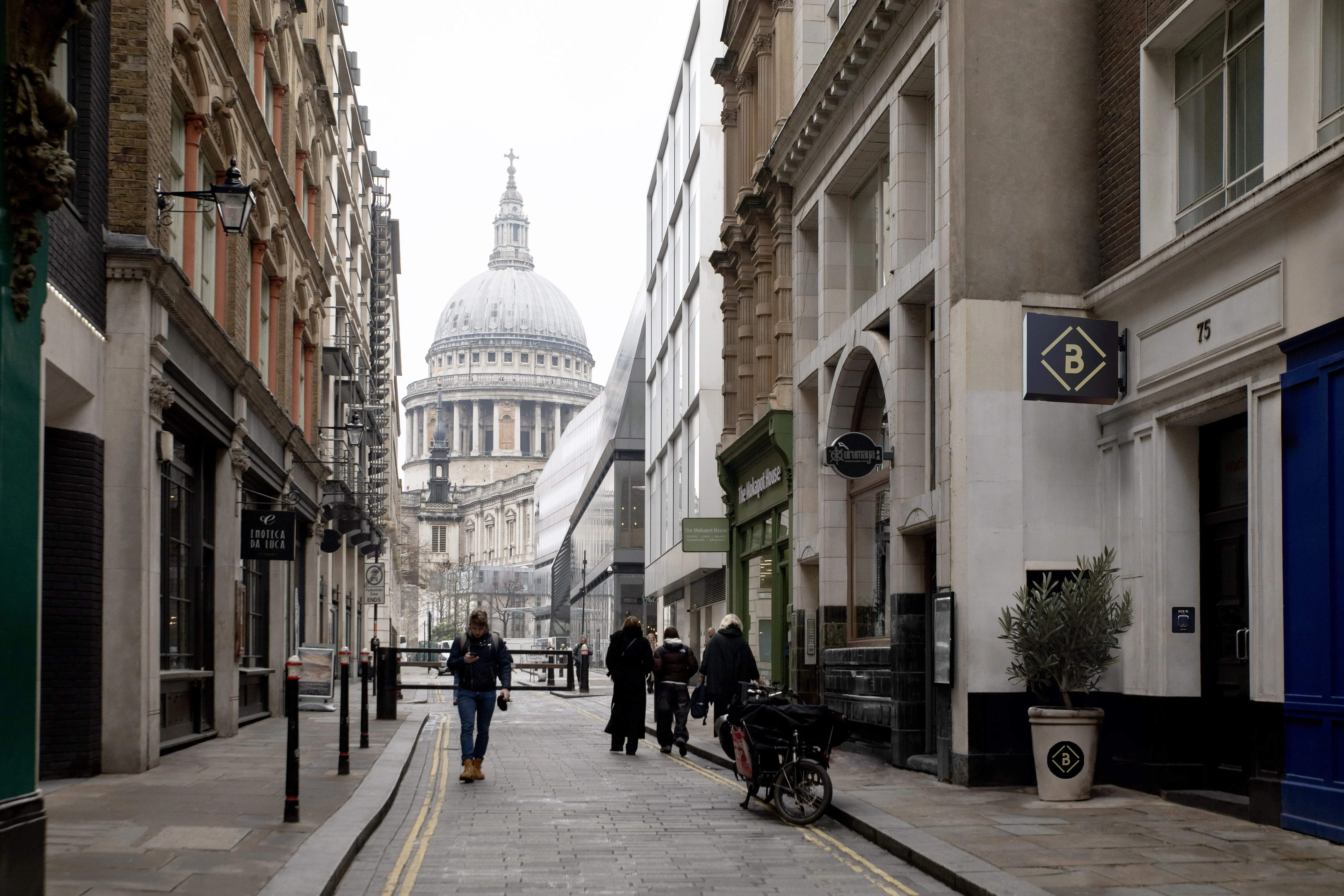 Bob W launches sixth London aparthotel