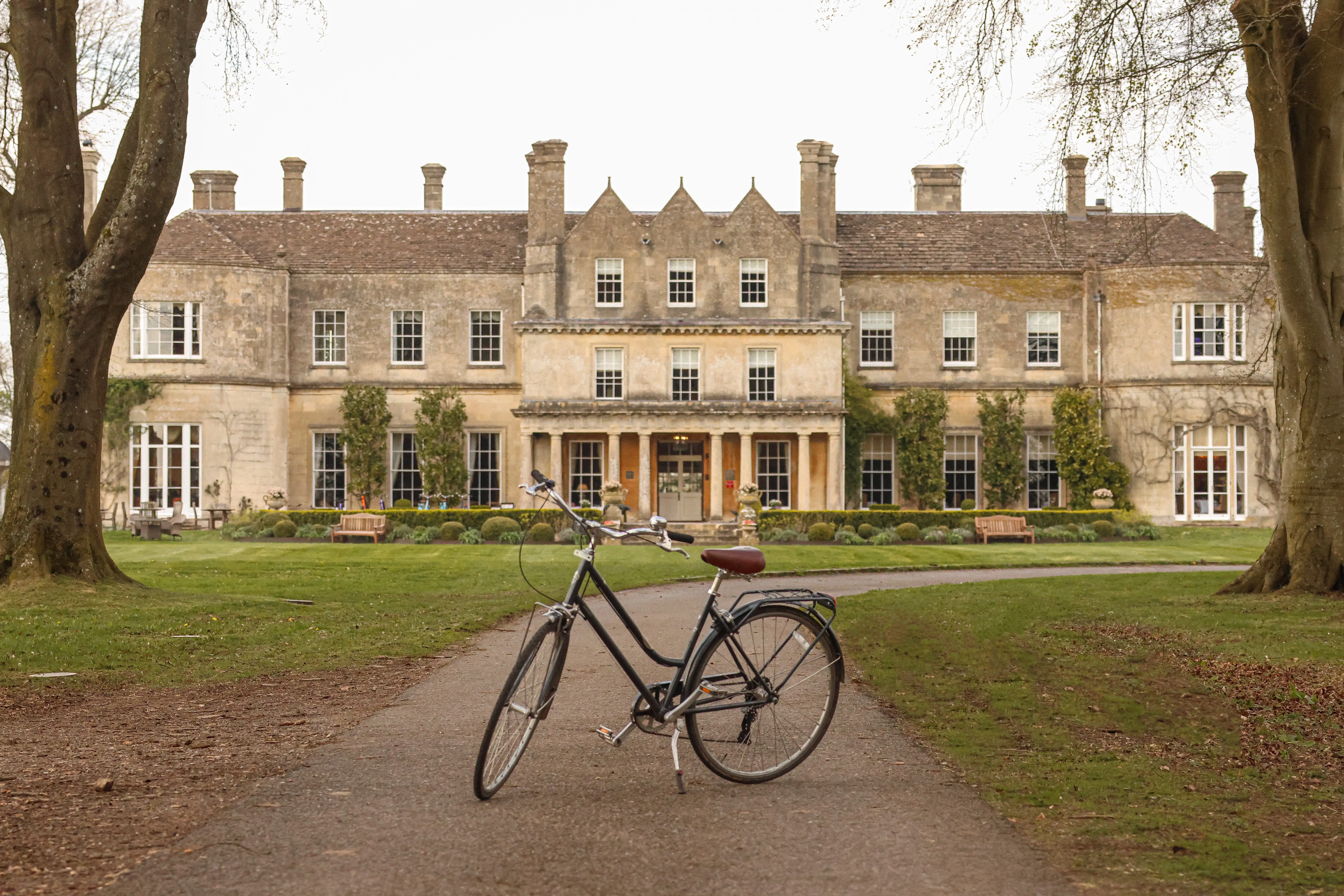 Lucknam Park unveils new restaurant and cottages