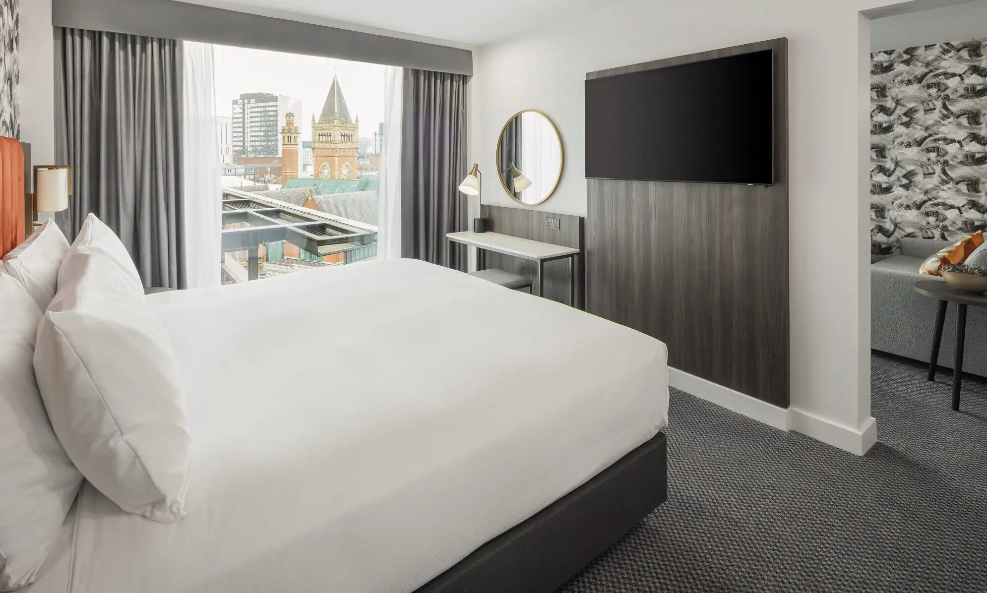 DoubleTree by Hilton Manchester Piccadilly unveils full room refurb