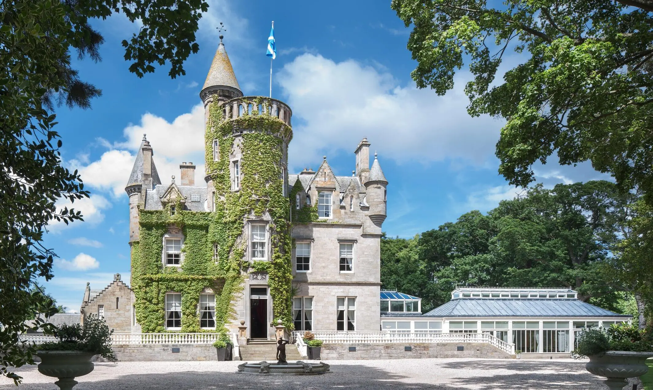 Carlowrie Castle becomes first castle to receive B Corp status