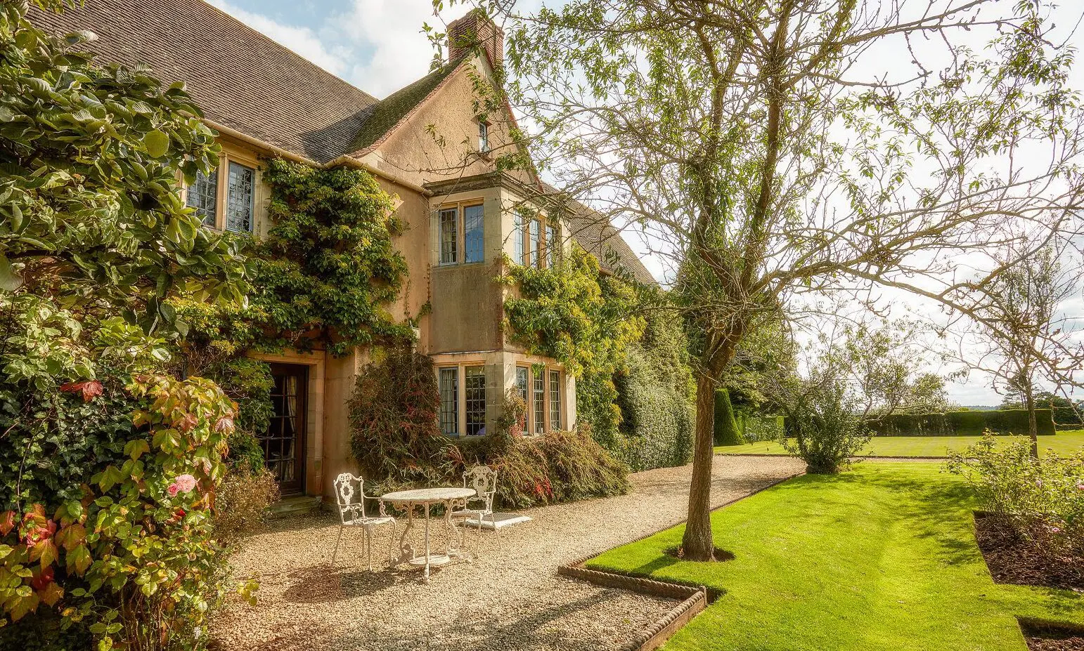 Mallory Court Hotel and Spa unveils £1.5m bedroom refurb