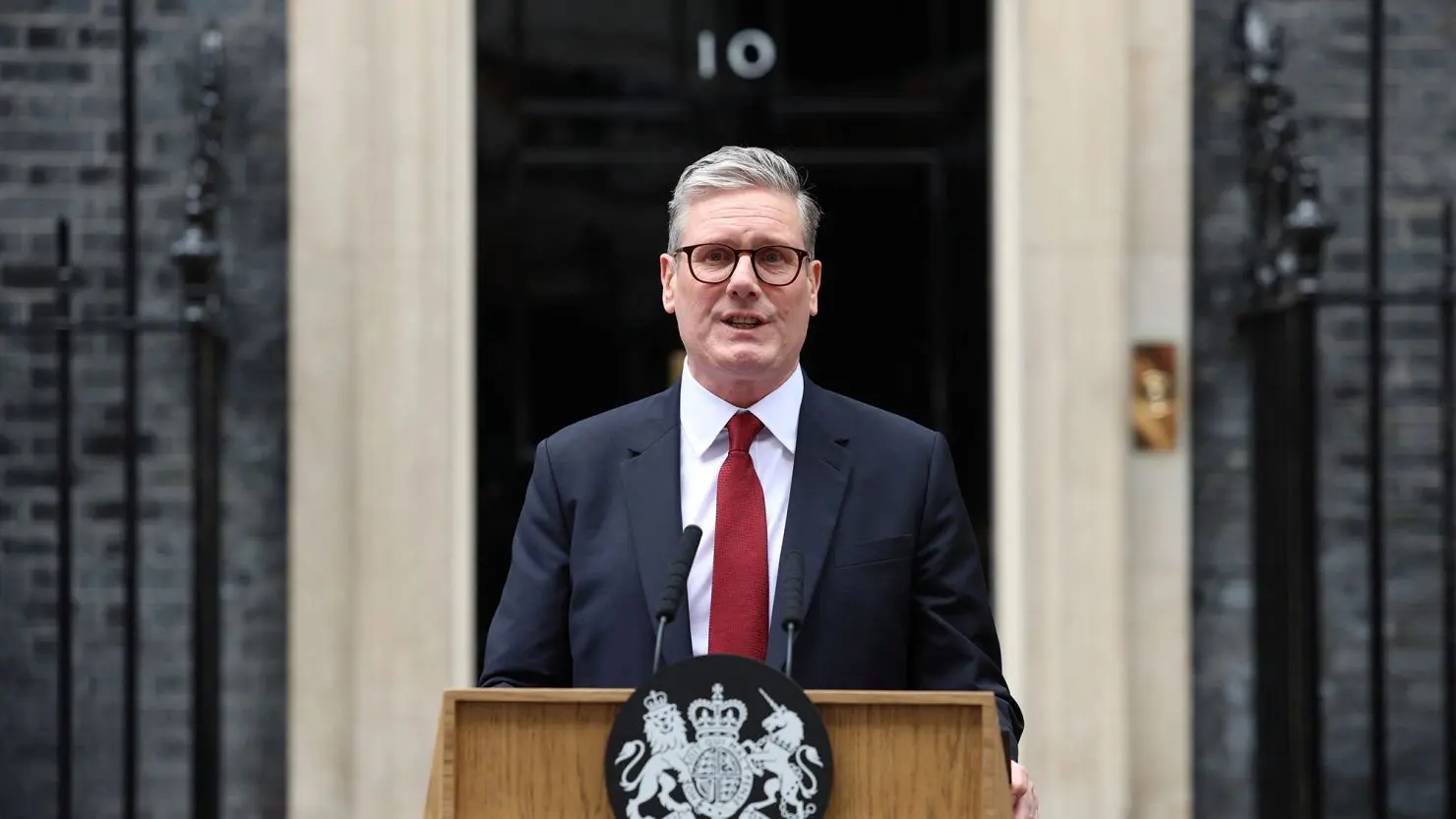 Starmer vows to ‘make work pay’ in King’s Speech