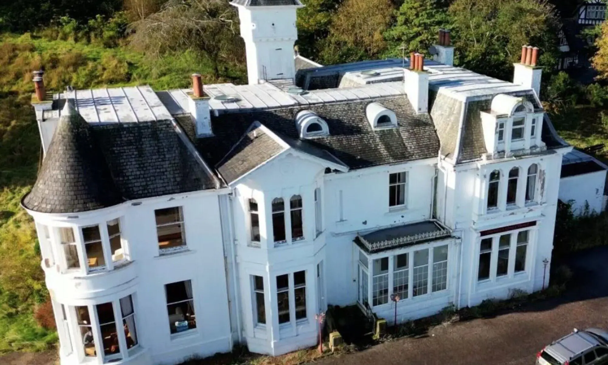 Former Hunters Quay Hotel up for auction