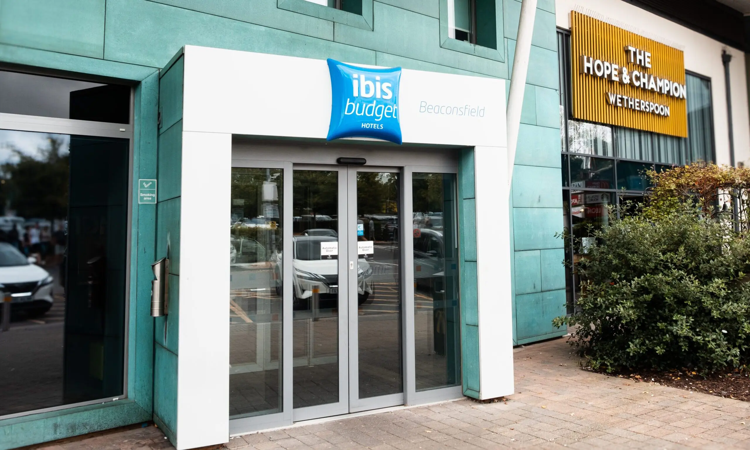 Hetherley signs hotel lease agreement with Extra MSA