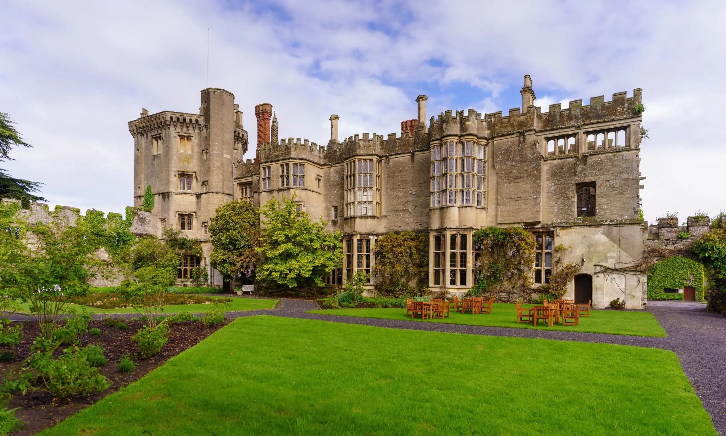 7 Hospitality Management unveils Thornbury Castle senior team