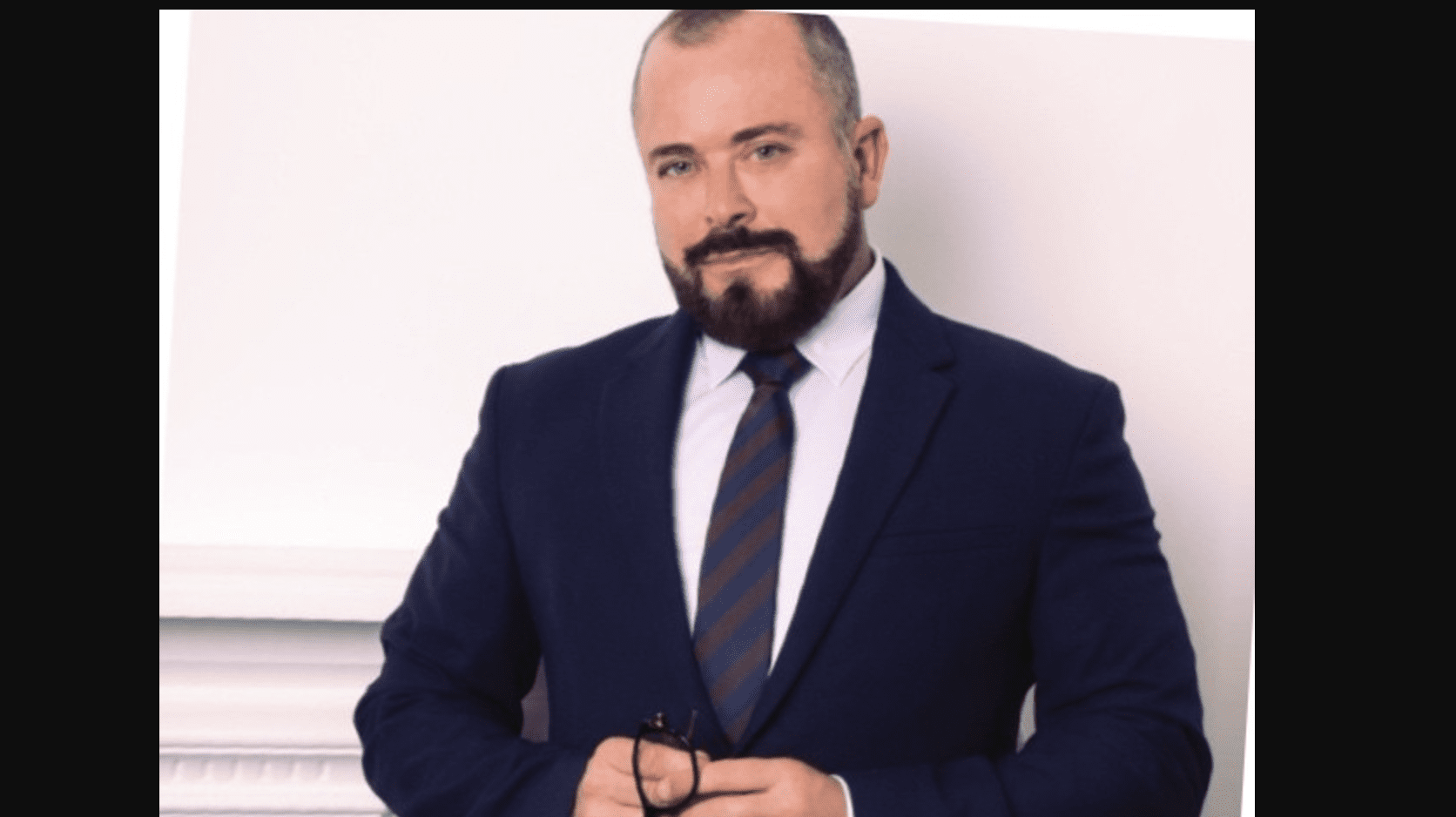 Mark Lewis, CEO of HotelREZ, on hospitality and relationships
