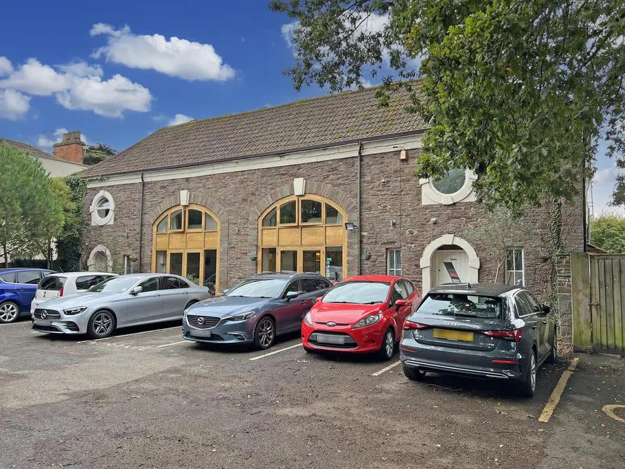 Bristol Coach House hotel sold for £975k