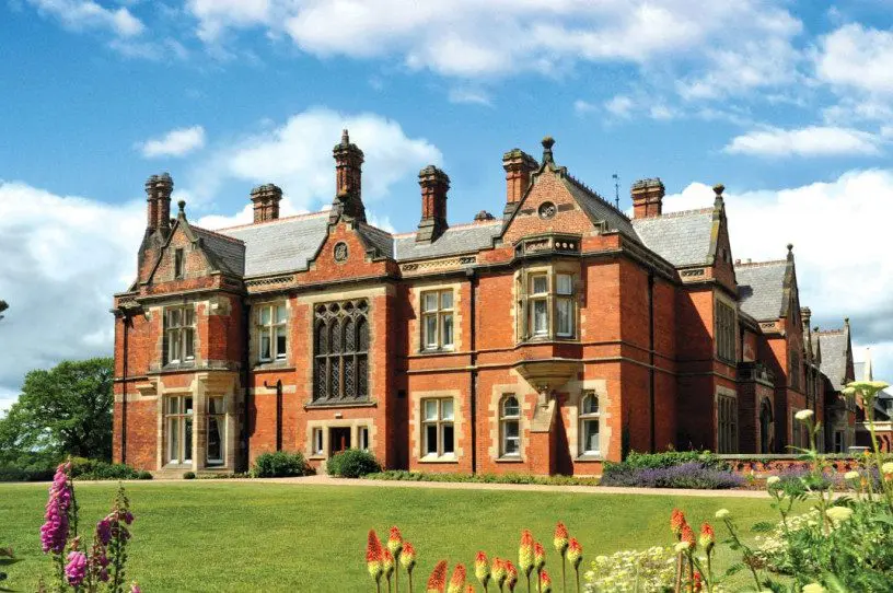 Rockliffe Hall gets go ahead to renovate