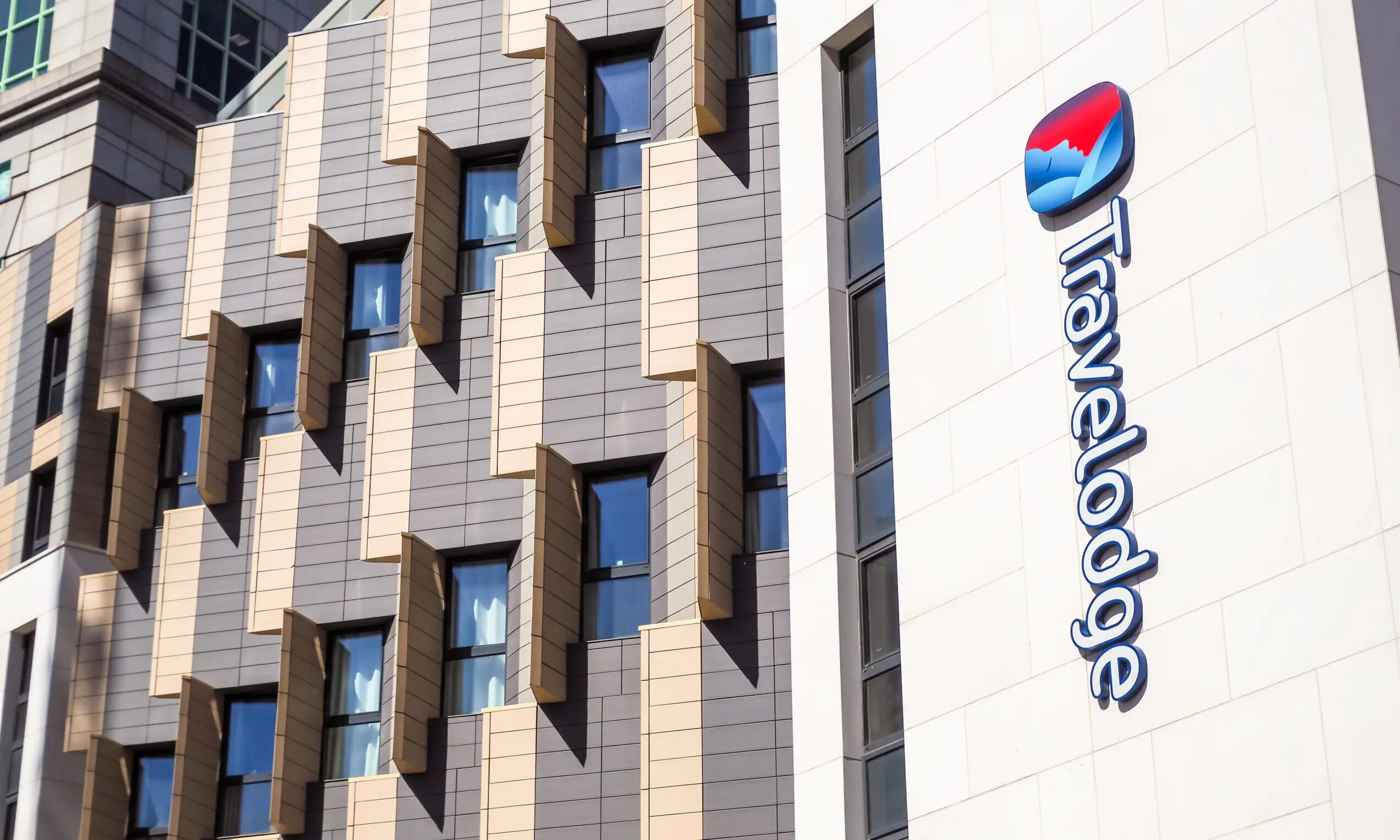 Travelodge completes acquisition of final Louvre Hotels Group hotel