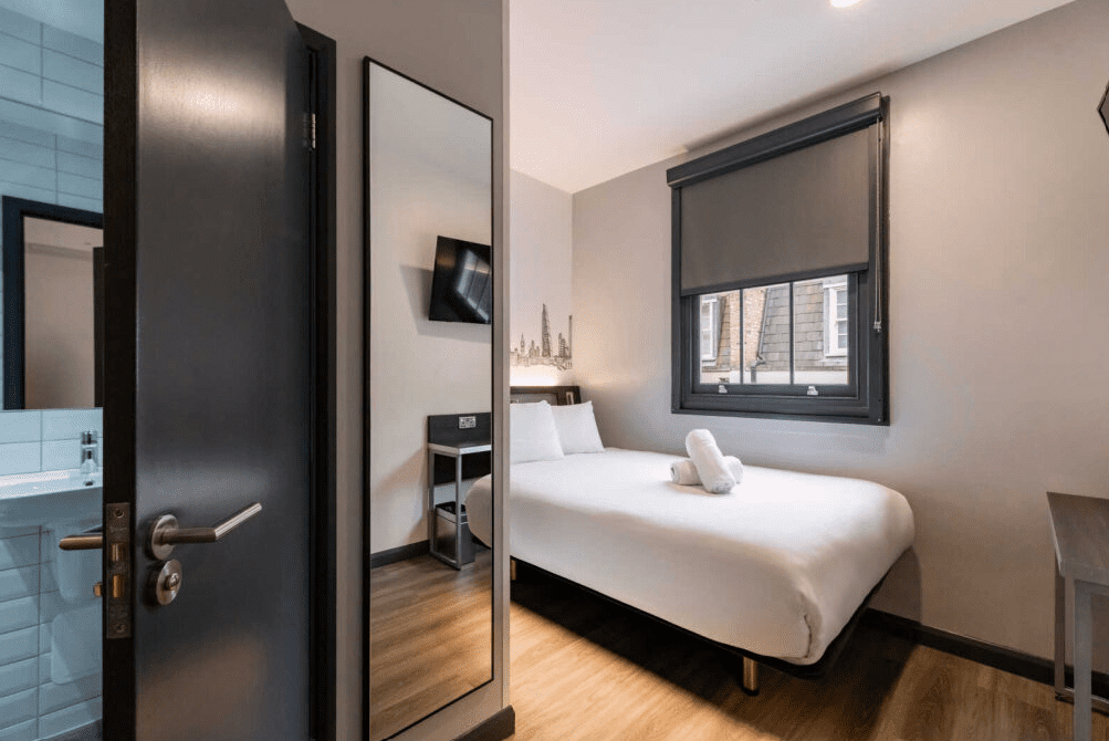 London easyHotel Victoria unveils £2m refurb