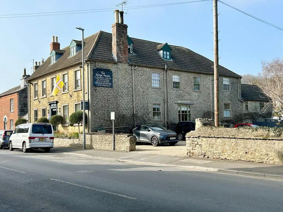 Dorset’s The Bridge House hits the market for £950k