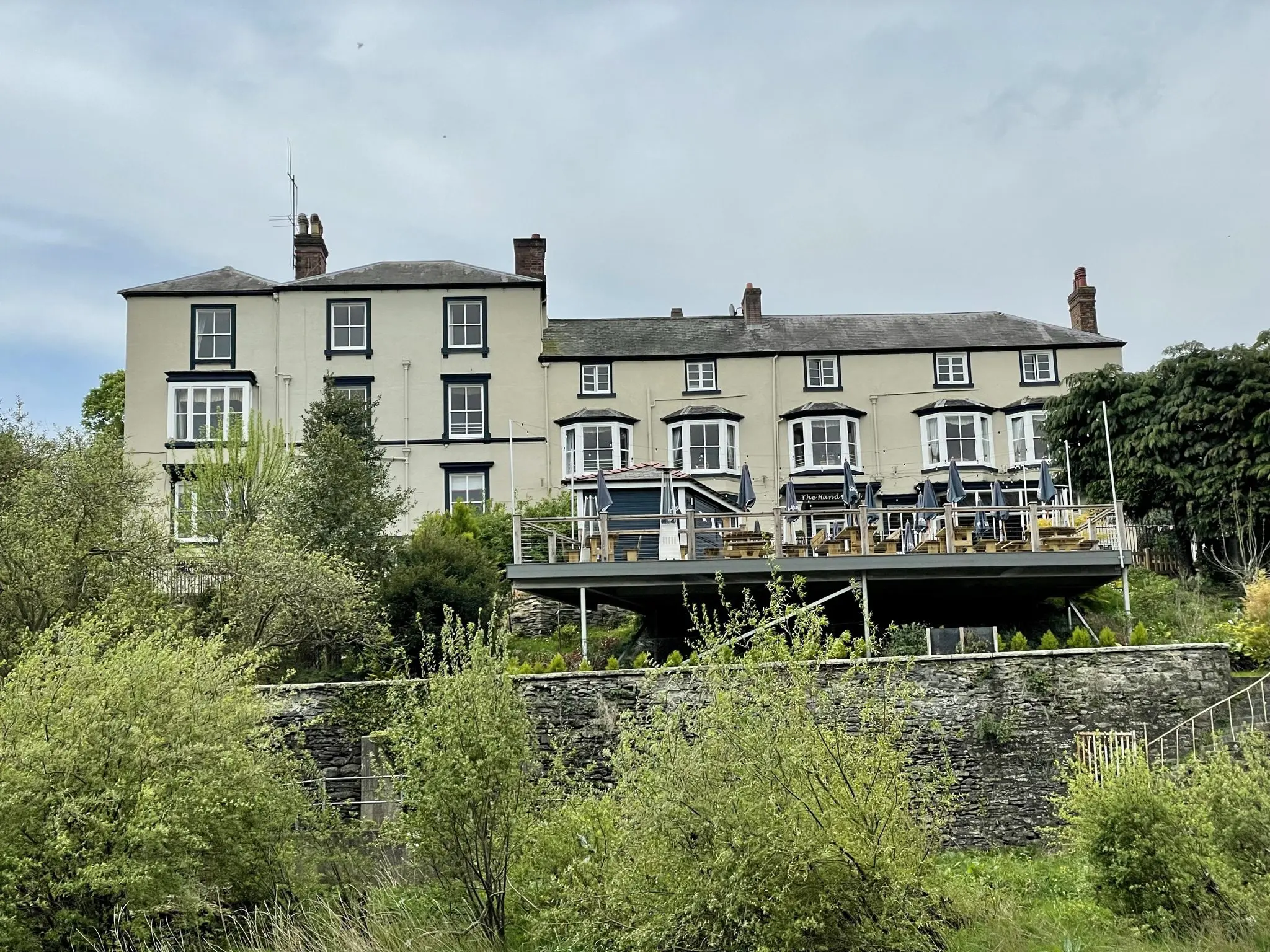 Historic Hand Hotel sold to Zeltgelst Consulting Pte