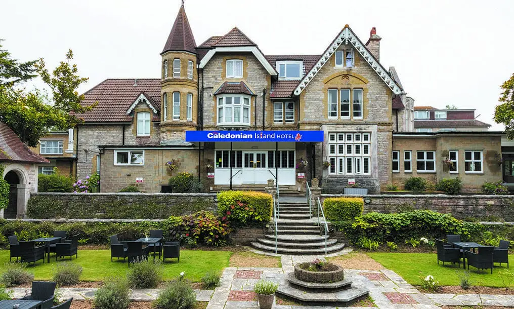 Caledonian Leisure acquires Caledonian Island Hotel