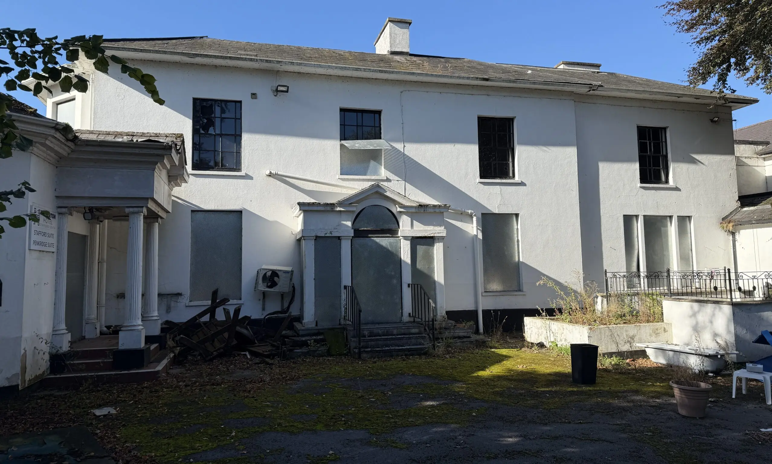 Hatherton House Hotel to go to auction after fire incident
