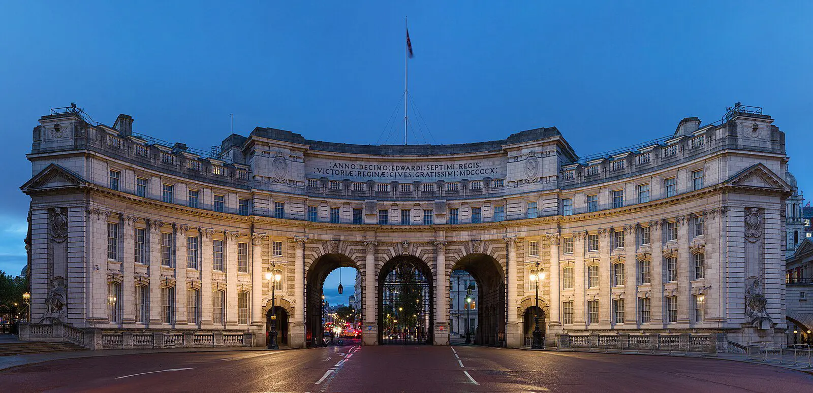 Waldorf Astoria Admiralty Arch unveils signature restaurants