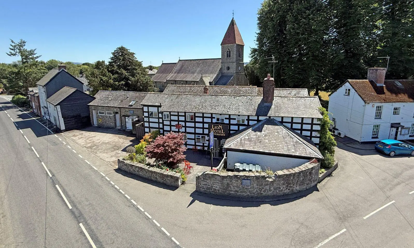 17th Century hotel in Wales sold to new owners