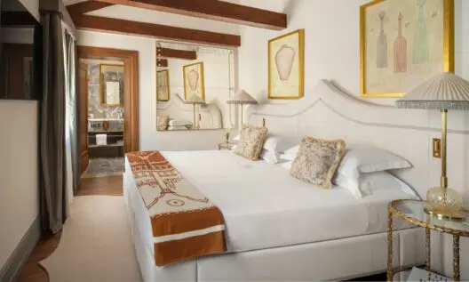 Starhotels opens luxury apartments in Venice