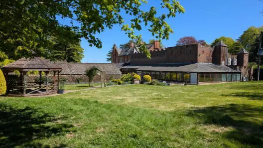 Oaklands Hall Hotel in North Lincolnshire brought to market for £1.5m
