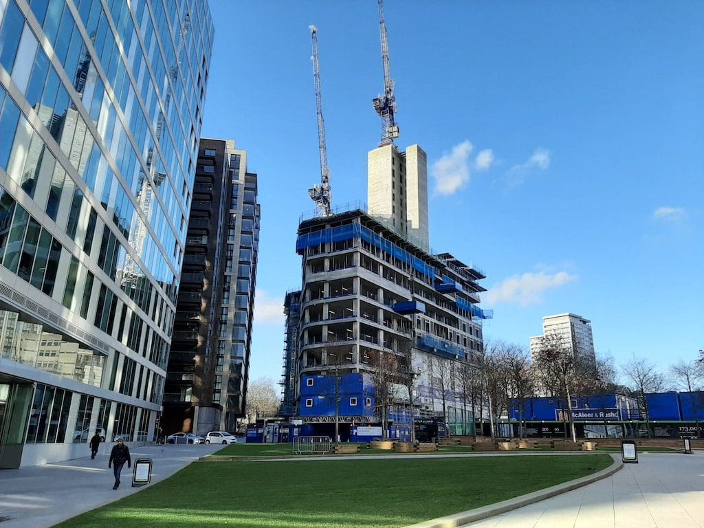 Whitbread to resume construction on 35 sites