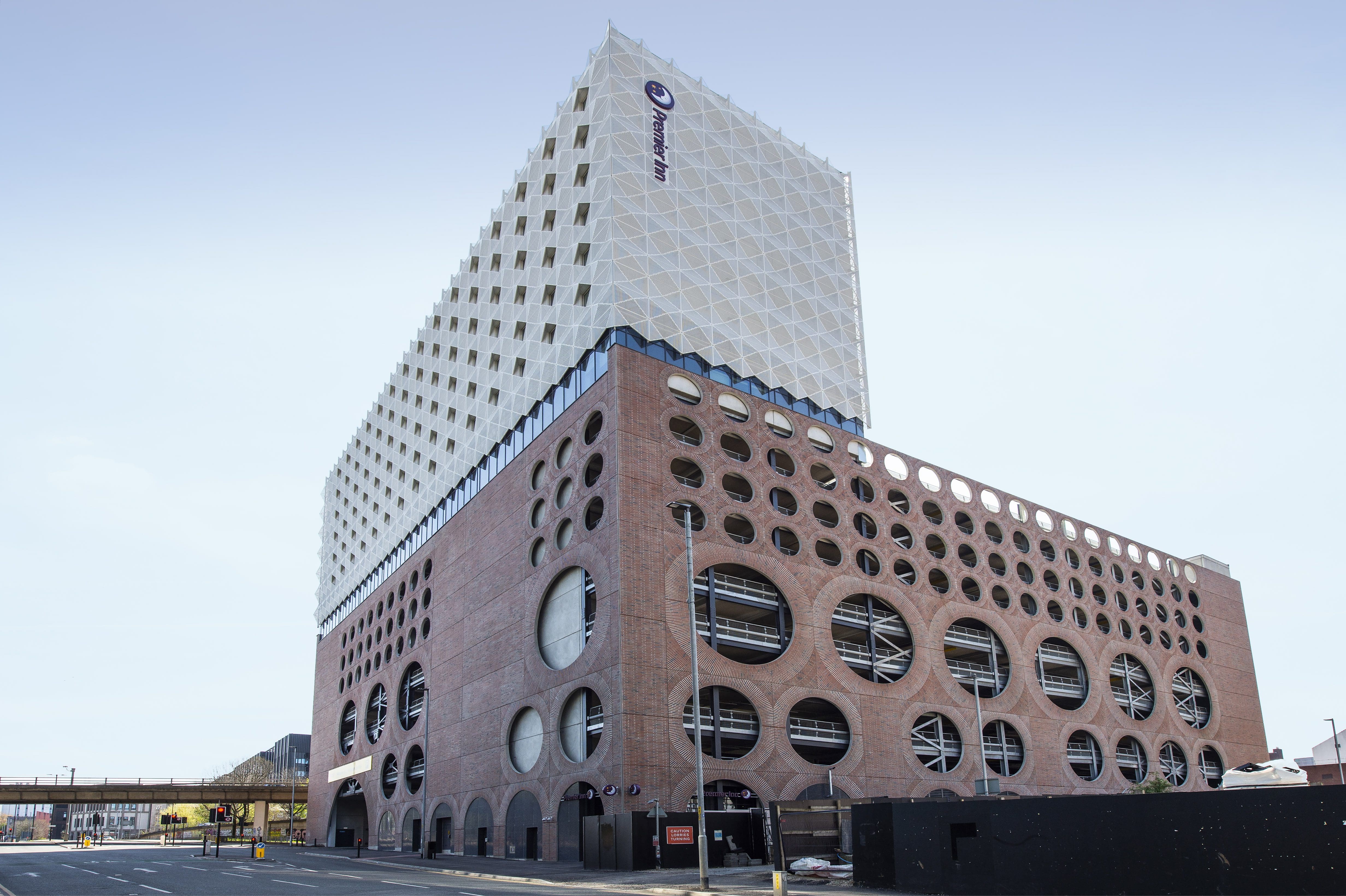 Whitbread prepares to open 2,142 new summer rooms