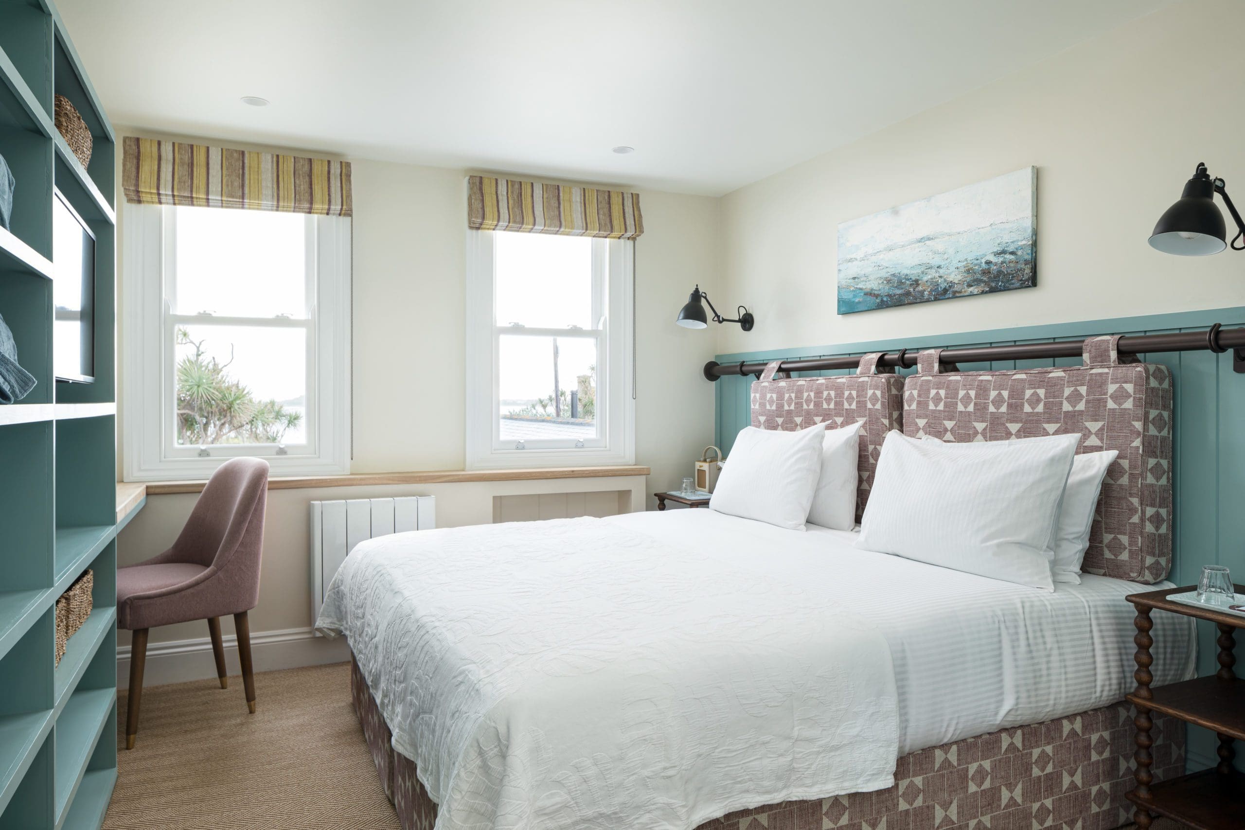 Tresco’s New Inn relaunches following major refurb