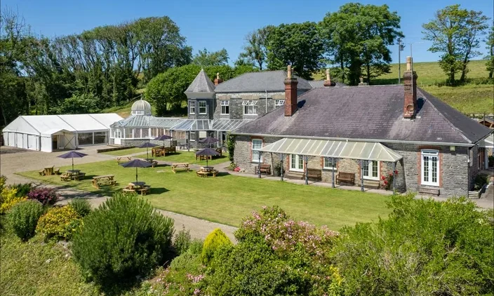 Broadway Country House Hotel on the market for £1.3m