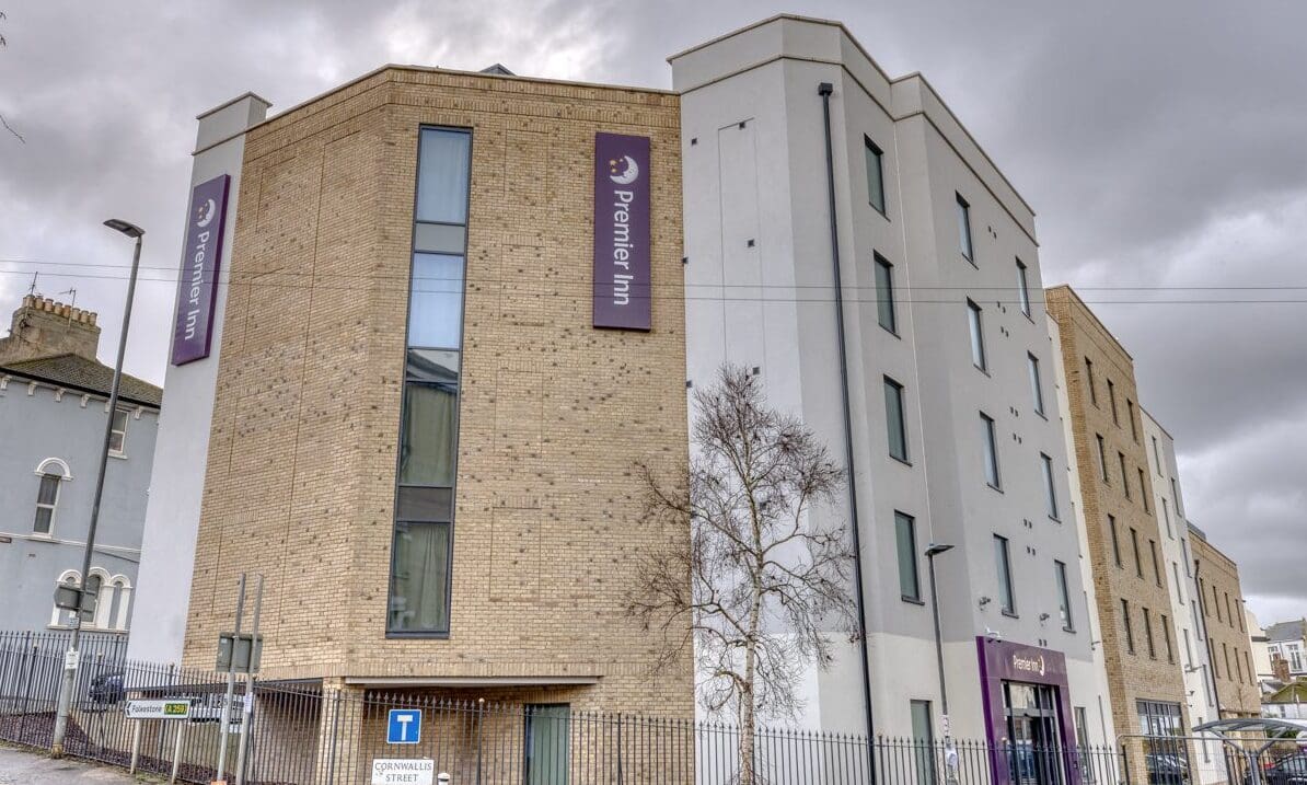 Whitbread sales rise 2% to £727m amid strong UK performance