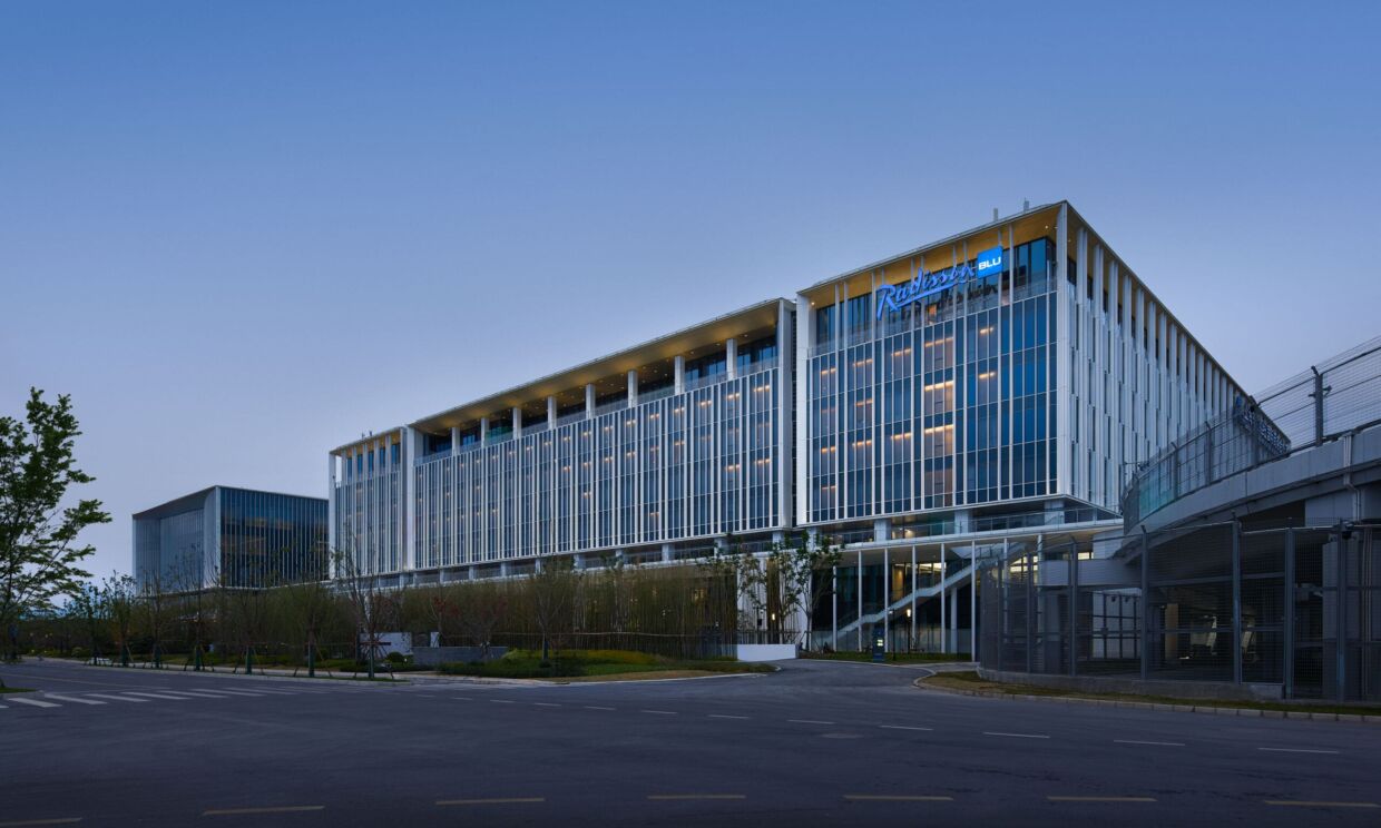Radisson Blu opens flagship property at Shanghai Eastern Hub